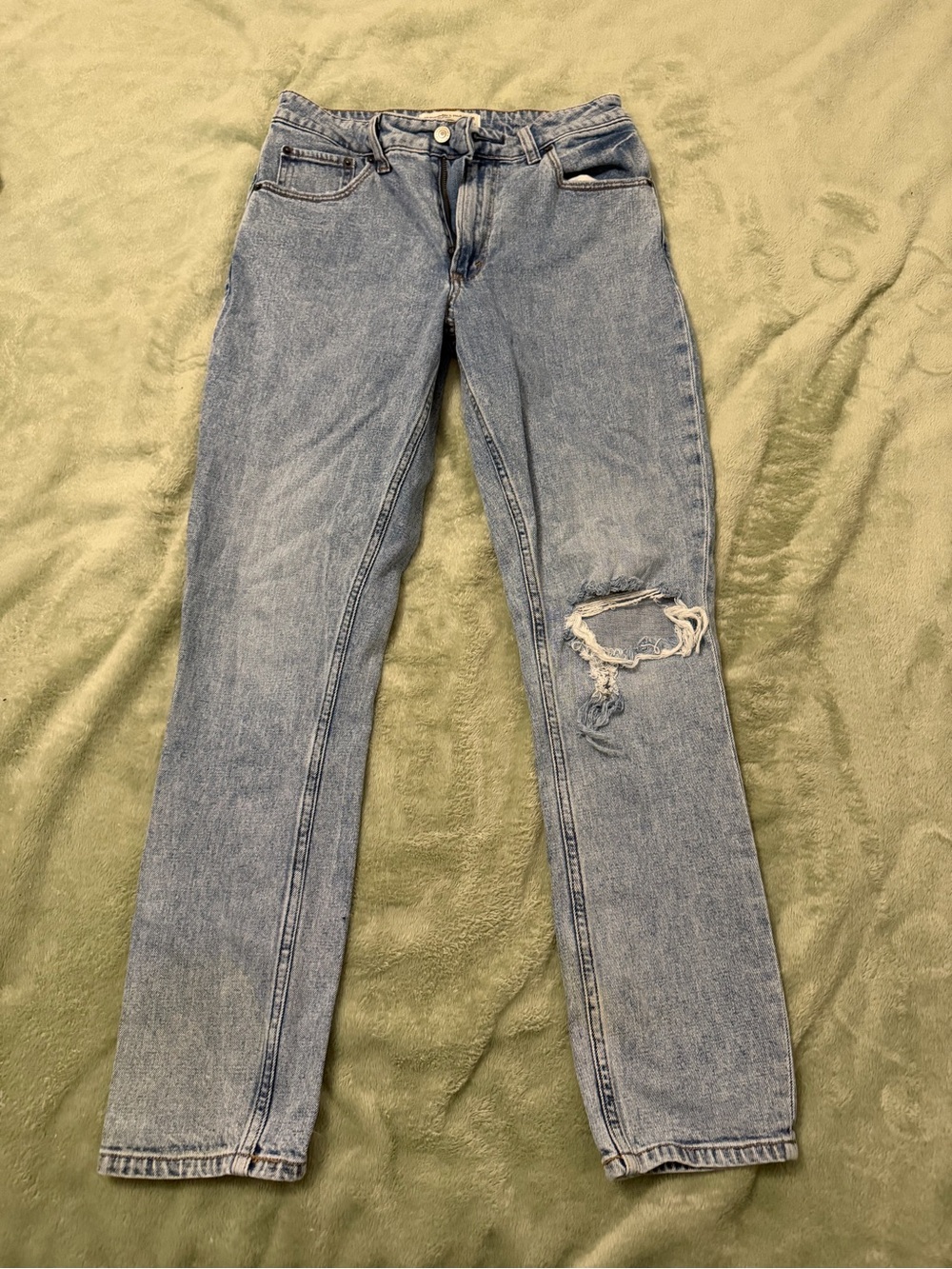 Abercrombie & Fitch Curve Love High Rise Skinny Jeans Size 26/2 Distressed